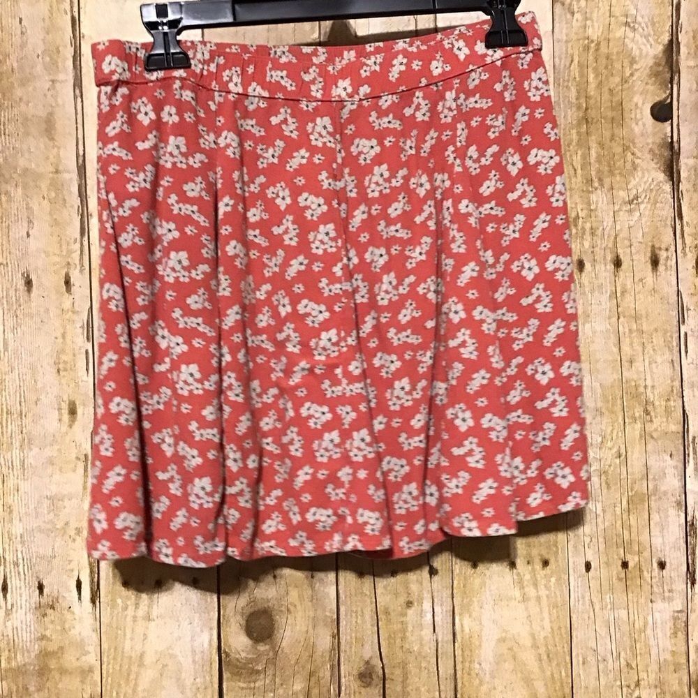 American Eagle Pink Floral Skater Skirt‎ M